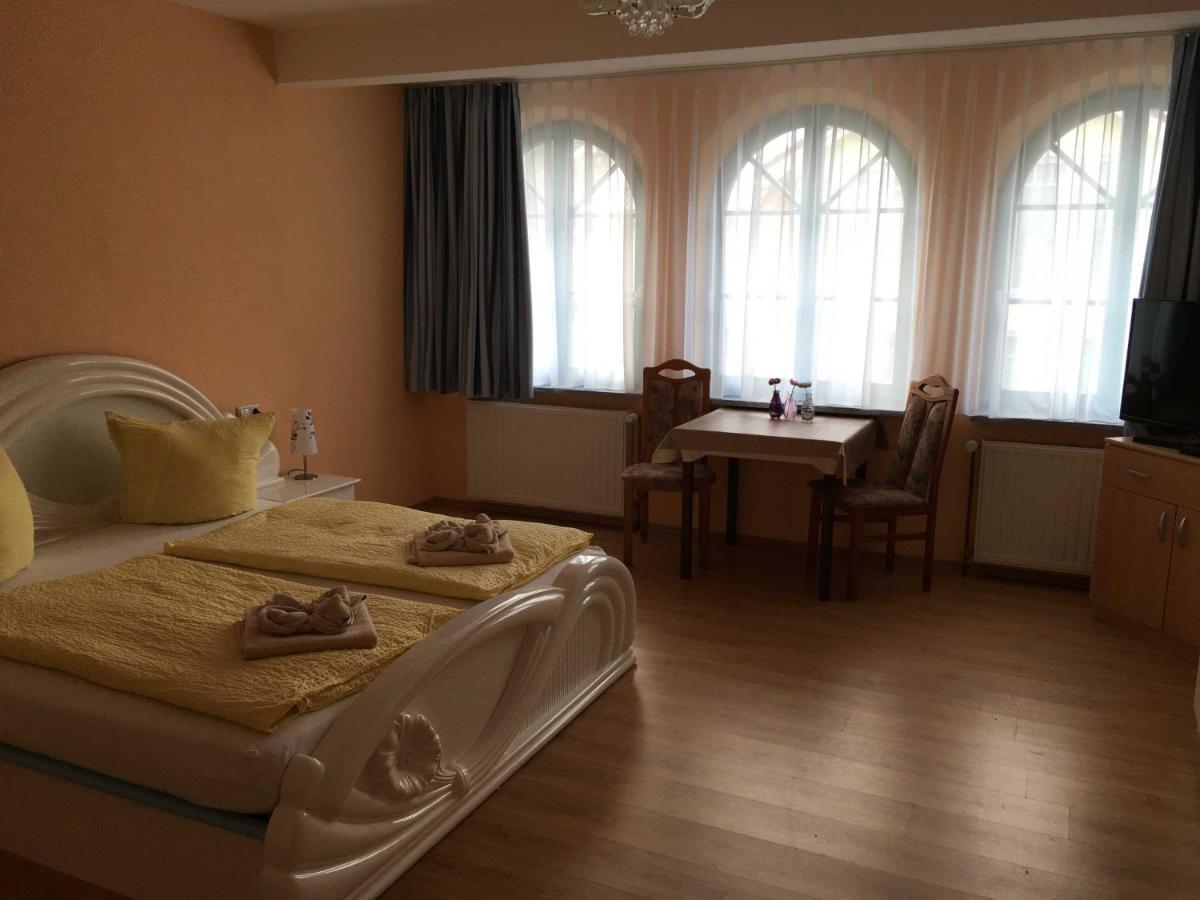 Ferienhaus, Doppelhaushaelfte In Seebad Ahlbeck Heringsdorf  Exterior foto